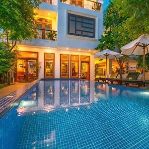 Vid Angkor Boutique